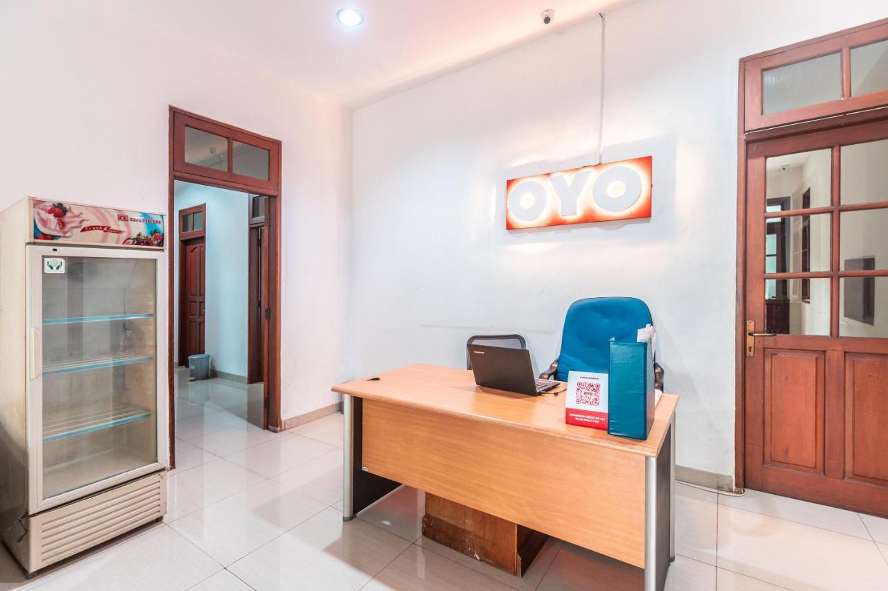 ג'קרטה Oyo 1990 Kost Kuningan Executive Boading House Setiabudi מראה חיצוני תמונה