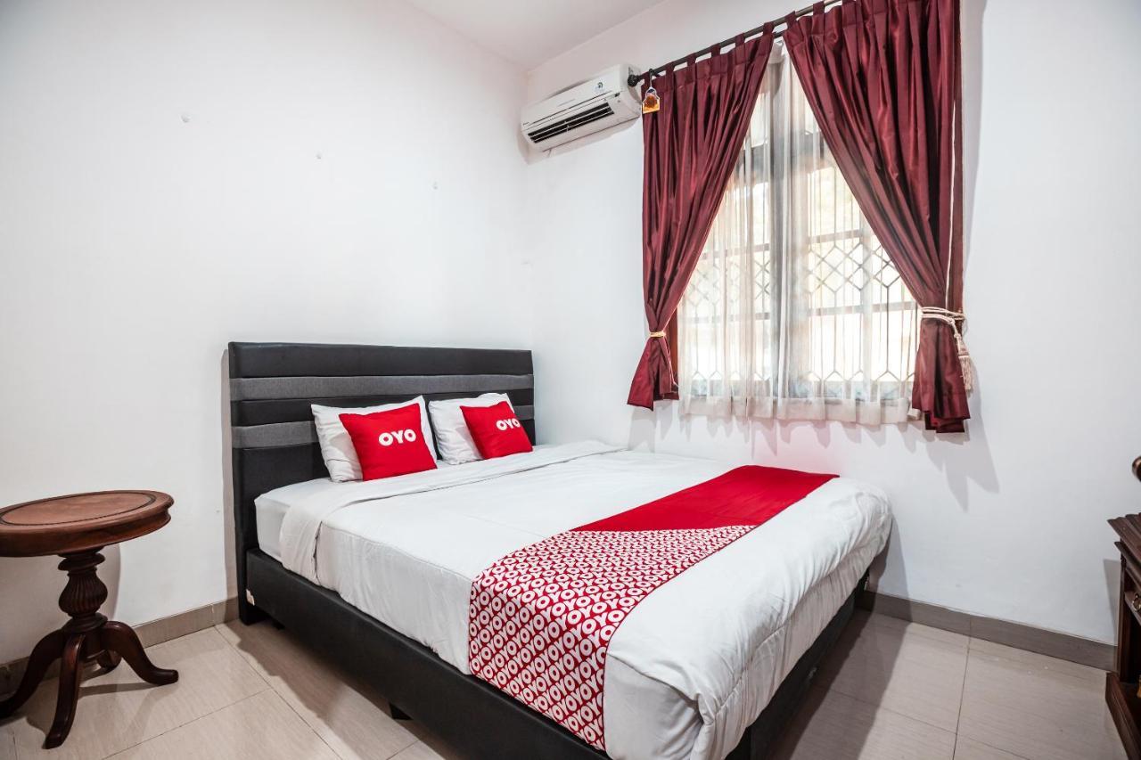 ג'קרטה Oyo 1990 Kost Kuningan Executive Boading House Setiabudi מראה חיצוני תמונה