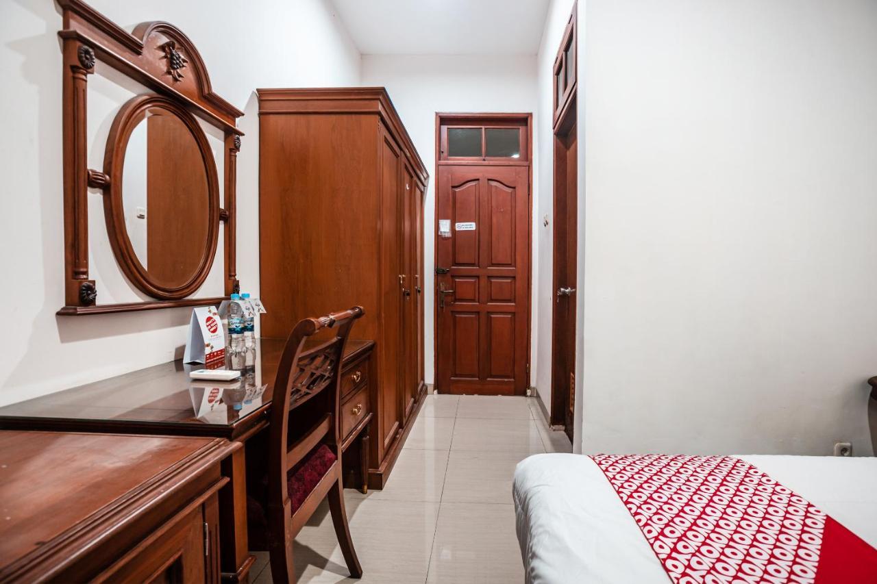 ג'קרטה Oyo 1990 Kost Kuningan Executive Boading House Setiabudi מראה חיצוני תמונה