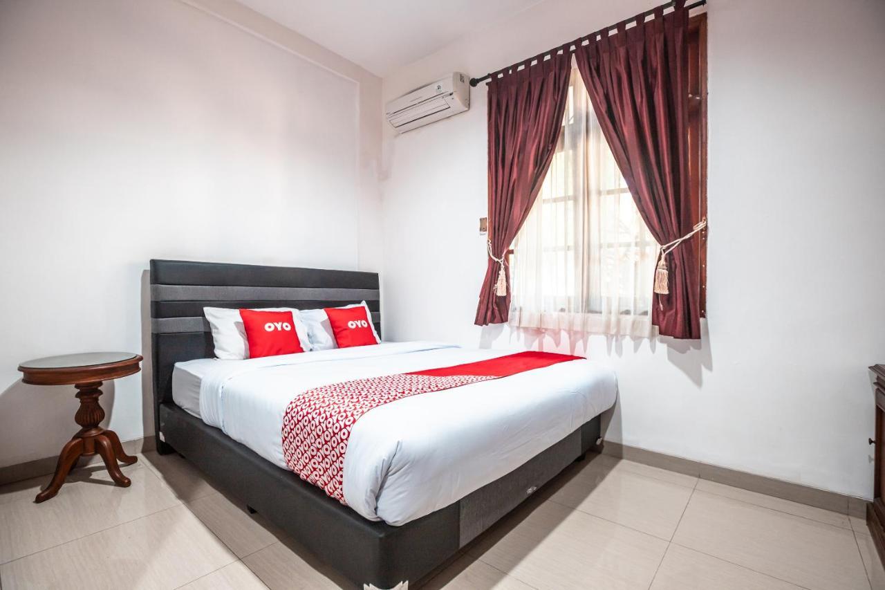 ג'קרטה Oyo 1990 Kost Kuningan Executive Boading House Setiabudi מראה חיצוני תמונה