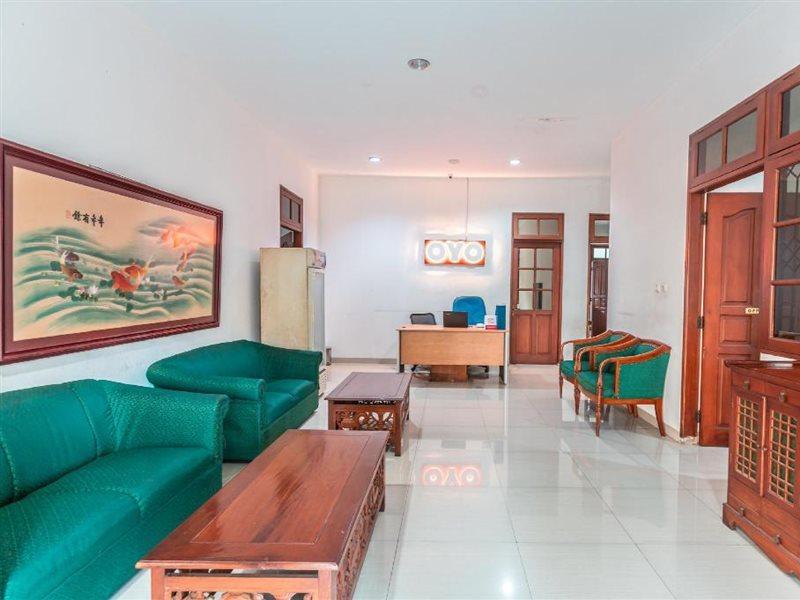 ג'קרטה Oyo 1990 Kost Kuningan Executive Boading House Setiabudi מראה חיצוני תמונה