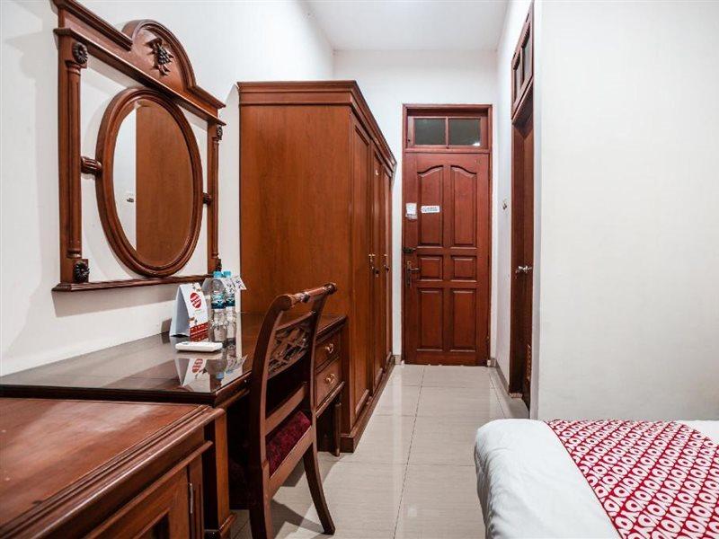 ג'קרטה Oyo 1990 Kost Kuningan Executive Boading House Setiabudi מראה חיצוני תמונה