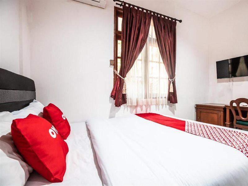 ג'קרטה Oyo 1990 Kost Kuningan Executive Boading House Setiabudi מראה חיצוני תמונה